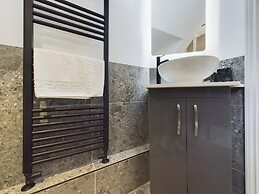 Seaside Escape Retreat in Westcliff-on-sea