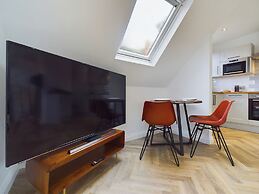 Seaside Escape Retreat in Westcliff-on-sea