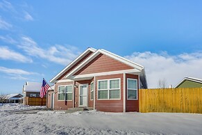 26 Mi to Bridger Bowl Ski: Home w/ Fenced Yard!