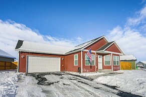 26 Mi to Bridger Bowl Ski: Home w/ Fenced Yard!