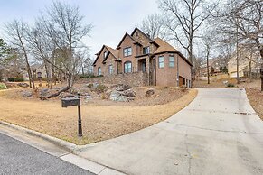 Home Theater & Yard: Family Retreat in Bessemer