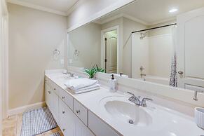 Home Theater & Yard: Family Retreat in Bessemer