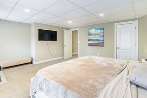 Home Theater & Yard: Family Retreat in Bessemer