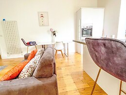 London 2-bed Apartment in Herbert Road