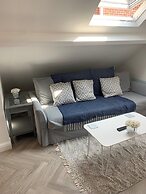 Seaside Chic Loft Apartment in Leigh-on-sea