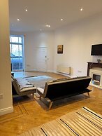 Westgate Haven - Spacious 4 Bedroom Apartment