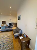 Westgate Haven - Spacious 4 Bedroom Apartment
