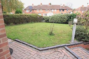 2BR House-sleeps 5-parking-contractors & Families