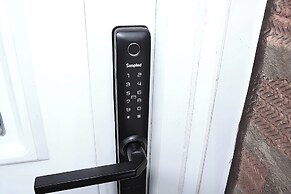 2BR House-sleeps 5-parking-contractors & Families