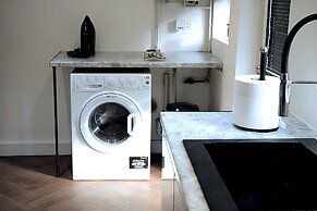 2BR House-sleeps 5-parking-contractors & Families