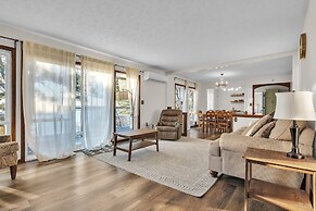 Lakefront Escape On Lake Hudson 5 Bedroom Cabin