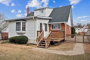 Uline Hospitality 4 Bedroom Home