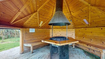 Cozy Hot Tent With Log Burner & Hot Tub Right Tent
