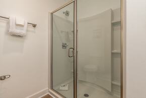 Beautiful C's - 2924 Bienville Blvd 5 Bedroom Home