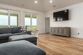 Beautiful C's - 2924 Bienville Blvd 5 Bedroom Home