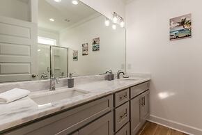 Beautiful C's - 2924 Bienville Blvd 5 Bedroom Home