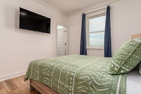 Beautiful C's - 2924 Bienville Blvd 5 Bedroom Home