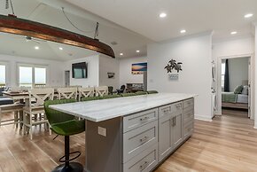 Beautiful C's - 2924 Bienville Blvd 5 Bedroom Home