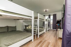 Beautiful C's - 2924 Bienville Blvd 5 Bedroom Home