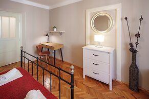 Old Town - 3 Bedroom 3 Bathroom Kitchen