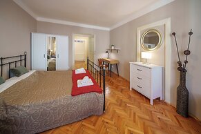 Old Town - 3 Bedroom 3 Bathroom Kitchen