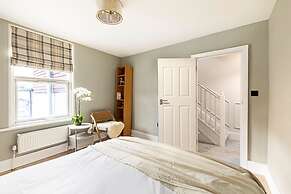 Fulham Oasis - From 325 Per Night