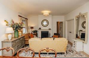 Badgemore Cottage - From 250 Per Night