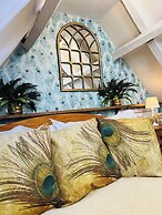 Local Pubs, Walking Routes, Cottage w Parking