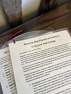 Local Pubs, Walking Routes, Cottage w Parking