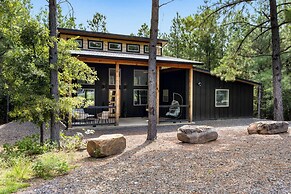 Whispering Retreat Sleeps 4