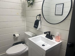 Whispering Retreat Sleeps 4