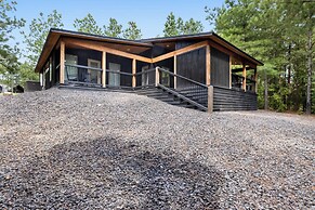 Whispering Retreat Sleeps 4