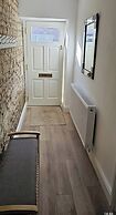 Stylish 2-bed House in Stamford Town Centre