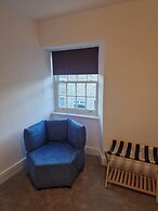 Stylish 2-bed House in Stamford Town Centre