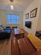 Stylish 2-bed House in Stamford Town Centre