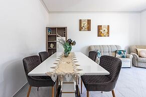 New Sunset Haven in Gale-2br With Big Terrace