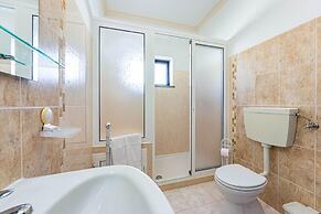 New Sunset Haven in Gale-2br With Big Terrace