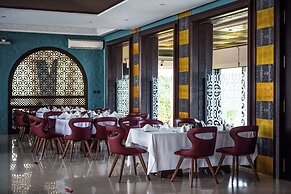 DWO Mira Palace