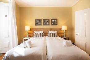 Modern flat with Juliet balcony