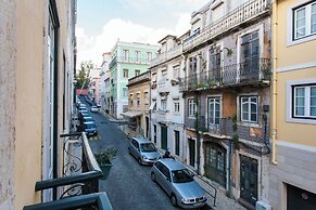 Modern flat with Juliet balcony