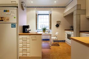 Modern flat with Juliet balcony