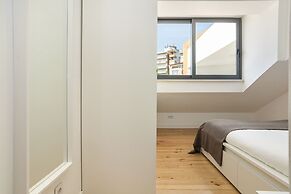 Belem Design 13 by Homing