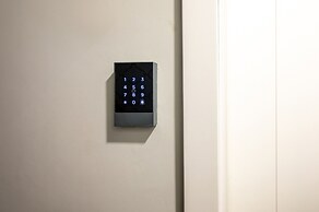 Bairro Alto Prime Studio II by Homing