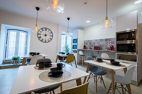 Comtesse Guest House 213 by Homing