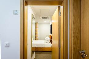 Comtesse Guest House 213 by Homing