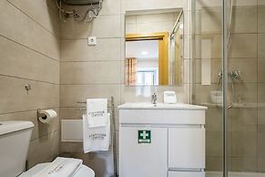 Comtesse Guest House 213 by Homing