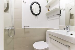 Santos Tiny Studio II by Homing