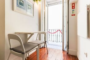 Santos Tiny Studio II by Homing