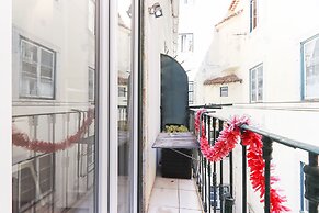 Santos Tiny Studio II by Homing