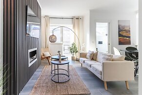 Rato Prime Terrace BY Homing